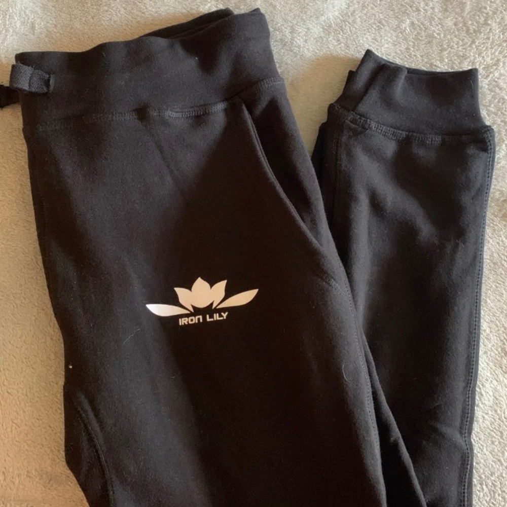NWOT Iron Lily Joggers